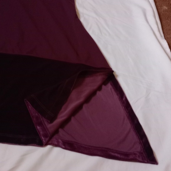 Susan Graver Premier Plum Top, 1x - Picture 7 of 8